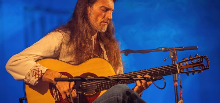 Estas Tonne bei einem Konzert