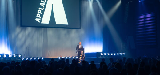 APPLAUS Award Kulturreferent Marek Wiechers ©Bernhard Schinn